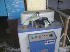 Срочно недорого станок для торцовки импоста автоматическую