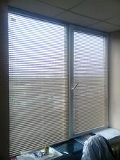 Жалюзи и роллеты. Кондиционеры.