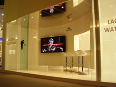 Стеклянные витрины и стеклянные фасады