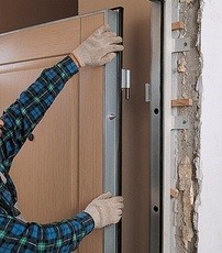Требуются монтажники дверей