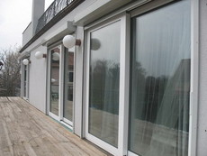 Алюминиевые параллельно-сдвижные двери REYNAERS (Бельгия)