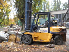 Погрузчик Komatsu FG70-6