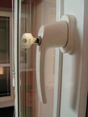 Ручки оконные и дверные