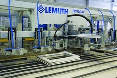 Продается автомат прикручивания фурнитуры створки (б/у)