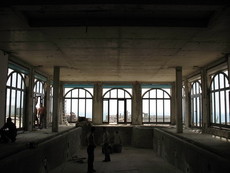 Алюминиевое остекление бассейнов KURTOGLU (Турция)