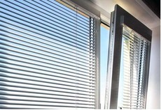 Защитные роллеты, жалюзи, рулонные шторы.