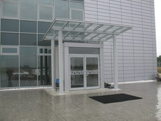 «Теплые» алюминиевые двери ALUMIL (Греция)