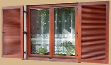 Фурнитура для деревянных окон и дверей