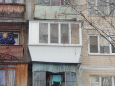 Окна, выноса, балконы под ключ, роллеты, бронедвери.