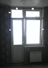 Двери металоплатиковые балконные REHAU