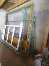 Продам стенд для остекления и регулировки ПВХ окон