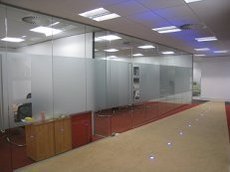 Стеклянные перегородки