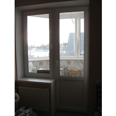 Продам металопластикові двері+вікно (балконний блок)