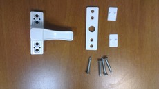 Фиксатор на окна. Замок безопасности