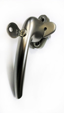 Ручка Масо, серия Рапсодия с замком - красивая защита окон