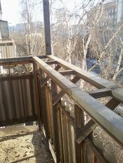 Установка балконных козырьков
