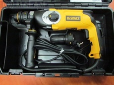 Продам Перфоратор DeWalt D25124K новий