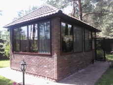 Алюмінієві розсувні системи для терас і балконів.