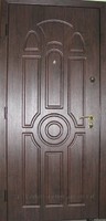 Двері металеві з обробкою.