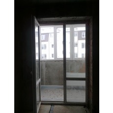 Продаю (2500грн- торг) балконні двері з новобудови