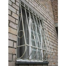 Решетки металлические на окна, перила на балкон