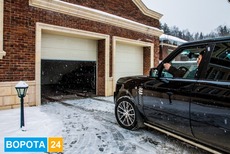Автоматичні секційні гаражні та ролетні ворота, ковані.