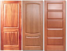 Двері з натуральної деревини