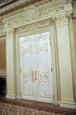 Дерев'яні двері, двері з натурального дерева під замовлення