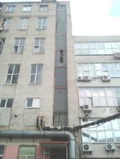 Потрібен демонтаж металоконструкцій.