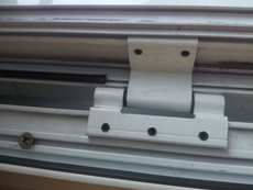 Петлі на алюмінієві двері S-94. Продаж, установка.