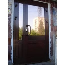Алюминиевая входная дверь. Двери с замком