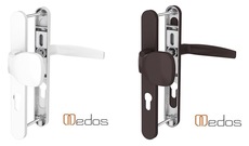 Дверні ручки з рогачем Victory.