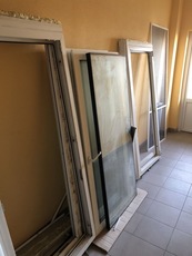 Продам балконні вікна Rehau б/у