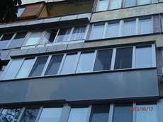 Скління пластикових балконів в Києві