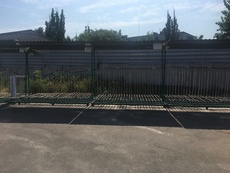 Продам стійки для зберігання вікон