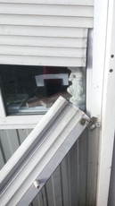 Ремонт защитных ролет