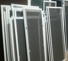 Москитные сетки оконные и дверные